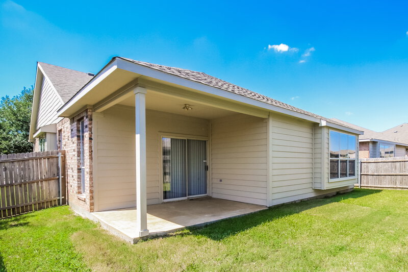 2,005/Mo, 10856 Hawks Landing Rd Haslet, TX 76052 Rear View