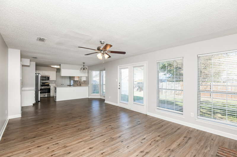 2,680/Mo, 5429 Crater Lake Dr Fort Worth, TX 76137 Family Room View