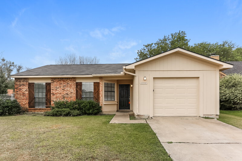 1,750/Mo, 4336 Pepperbush Dr Fort Worth, TX 76137 External View