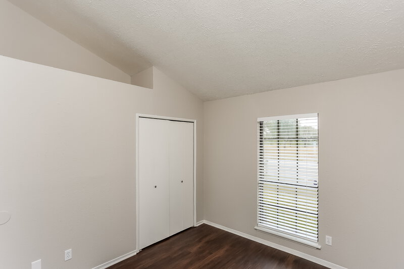 1,750/Mo, 4336 Pepperbush Dr Fort Worth, TX 76137 Bedroom View 2