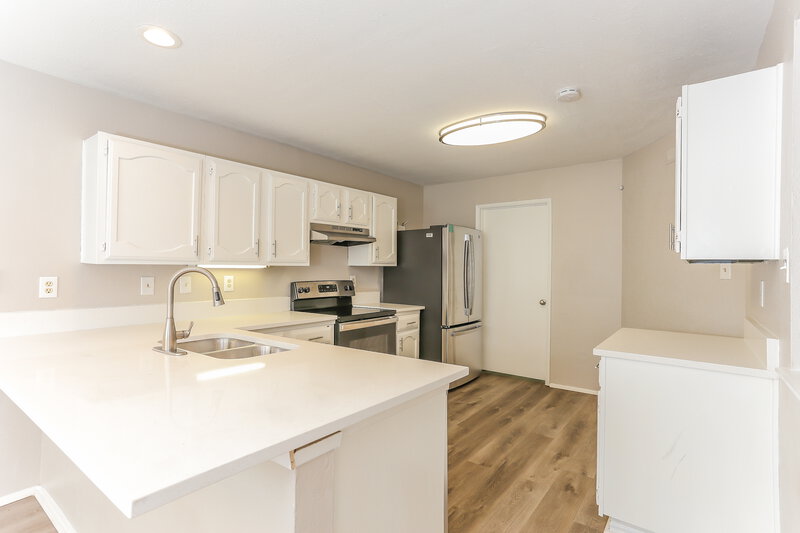 2,380/Mo, 4200 Cranbrook Dr Arlington, TX 76016 Kitchen View