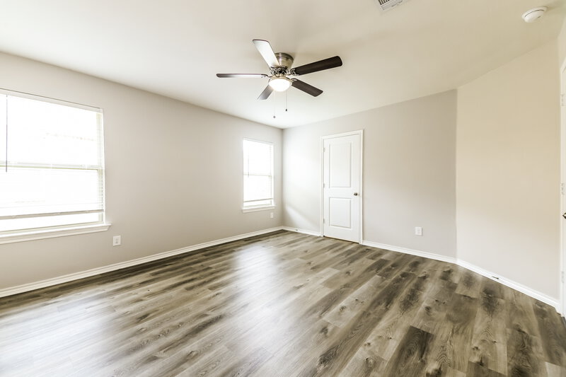 1,945/Mo, 710 Meadow Wood Ln Princeton, TX 75407 Main Bedroom View