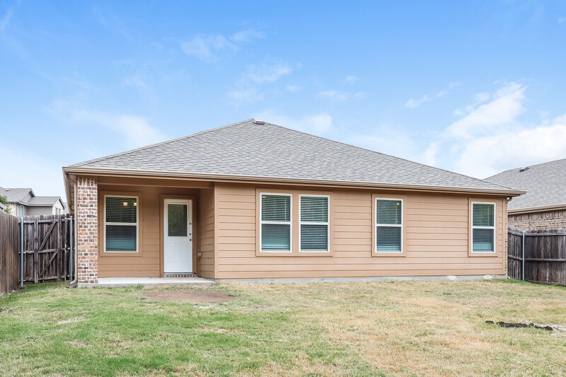 1,920/Mo, 1415 Jasper Xing Princeton, TX 75407 Rear View 2