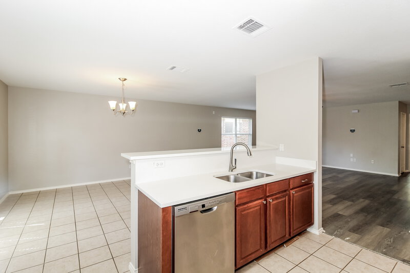 2,210/Mo, 4844 Trail Hollow Dr Fort Worth, TX 76244 Kitchen View 2