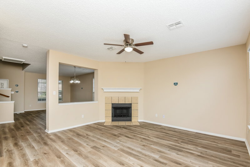 2,065/Mo, 3353 Chapel Wood Ct Fort Worth, TX 76116 Living Room View 3