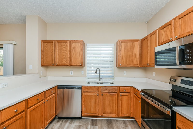 2,065/Mo, 3353 Chapel Wood Ct Fort Worth, TX 76116 Kitchen View 2