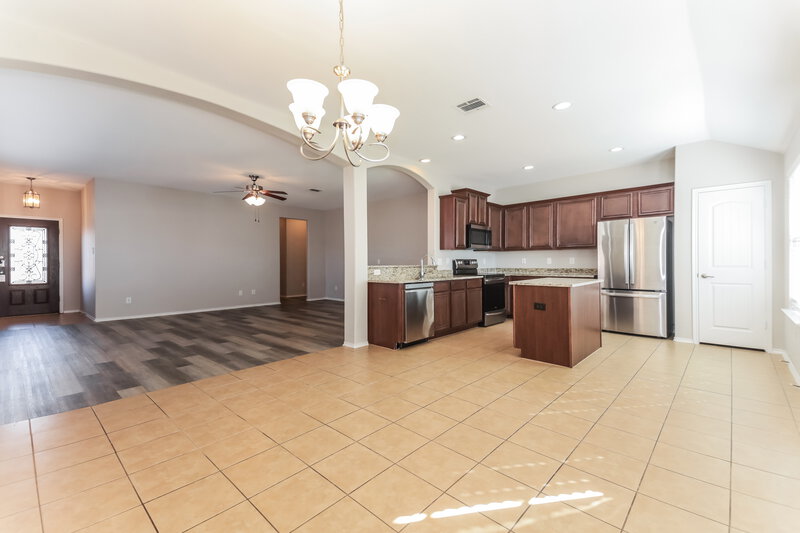 1,875/Mo, 120 Meadow Crest Dr Princeton, TX 75407 Dining Room View