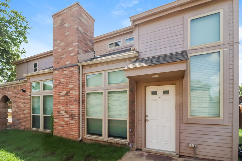 2,370/Mo, 1901 Realistic Dr Bedford, TX 76021 Rear View