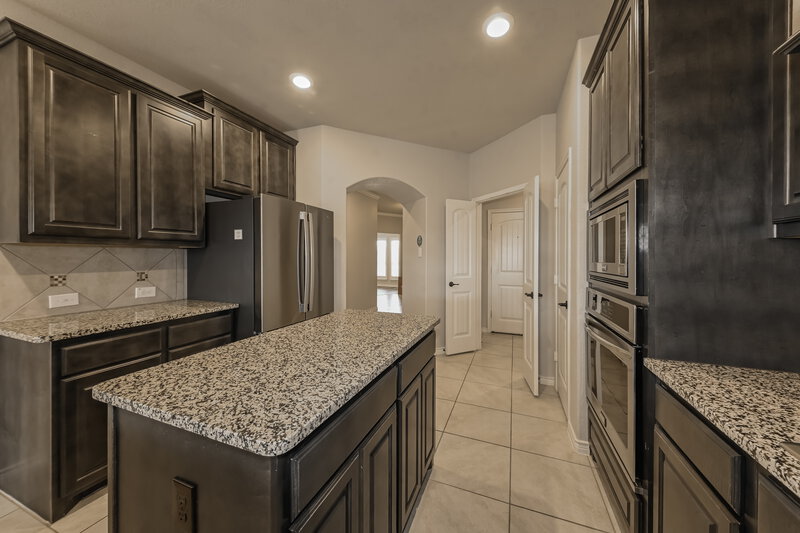 2,520/Mo, 3019 Maverick Dr Heath, TX 75126 Kitchen View 2