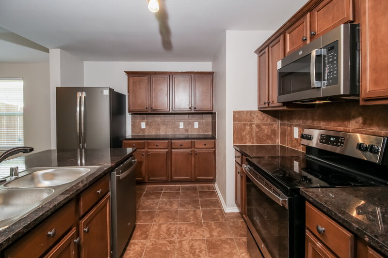 2,305/Mo, 3313 Belford St Anna, TX 75409 Kitchen View
