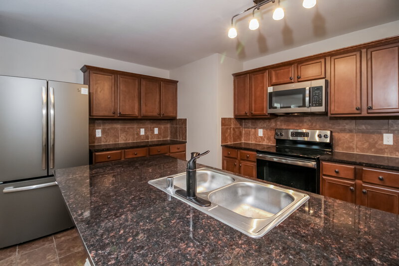 2,305/Mo, 3313 Belford St Anna, TX 75409 Kitchen View 2