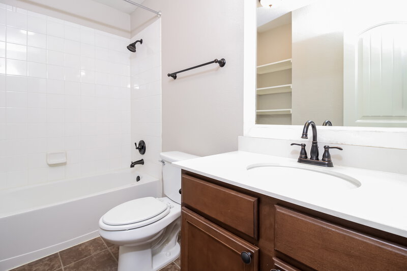 2,305/Mo, 3313 Belford St Anna, TX 75409 Bathroom View
