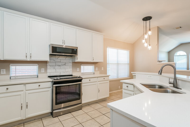 2,330/Mo, 10201 Jessica St Fort Worth, TX 76244 Kitchen View