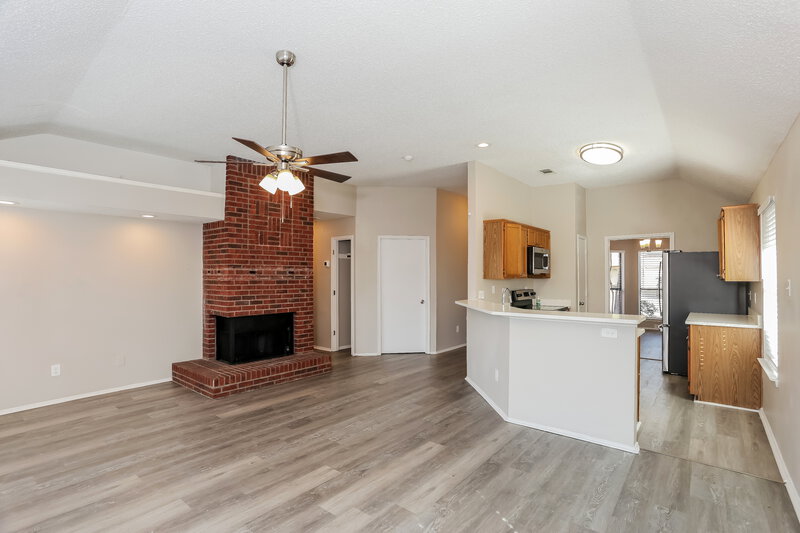 2,290/Mo, 6947 Cedar Knoll Dr Dallas, TX 75236 Living Room View