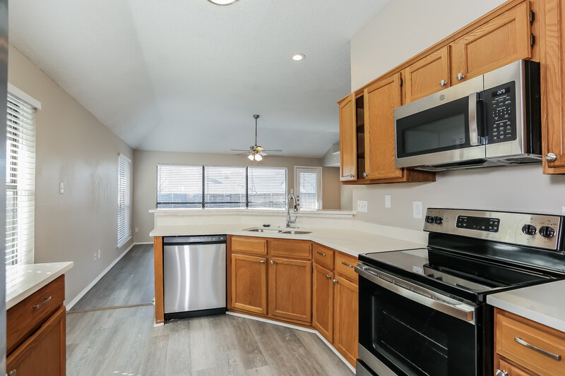 2,290/Mo, 6947 Cedar Knoll Dr Dallas, TX 75236 Kitchen View