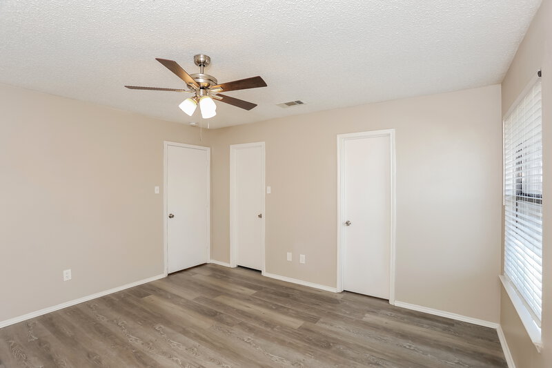 2,290/Mo, 6947 Cedar Knoll Dr Dallas, TX 75236 Main Bedroom View