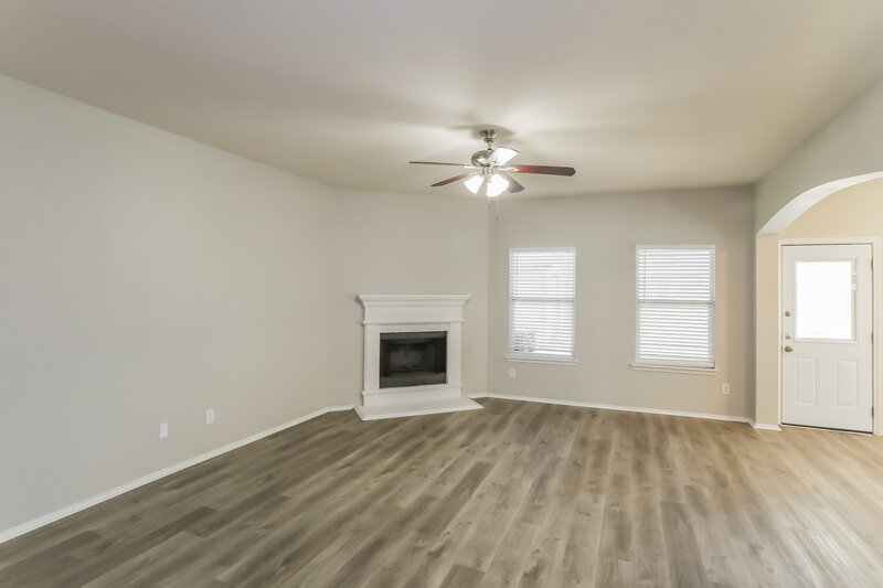 2,445/Mo, 6340 Granite Creek Dr Fort Worth, TX 76179 Living Room View