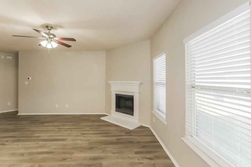 2,445/Mo, 6340 Granite Creek Dr Fort Worth, TX 76179 Living Room View 2