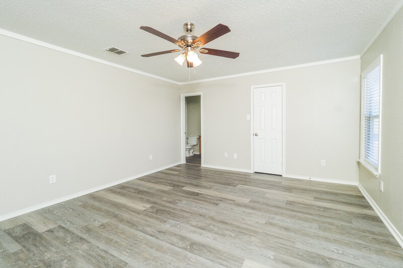 2,580/Mo, 10116 Chapel Glen Ter Fort Worth, TX 76116 Main Bedroom View 2