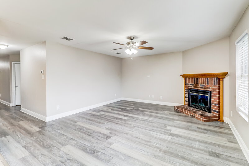 1,940/Mo, 1477 Hickory Creek Ln Rockwall, TX 75032 Living Room View