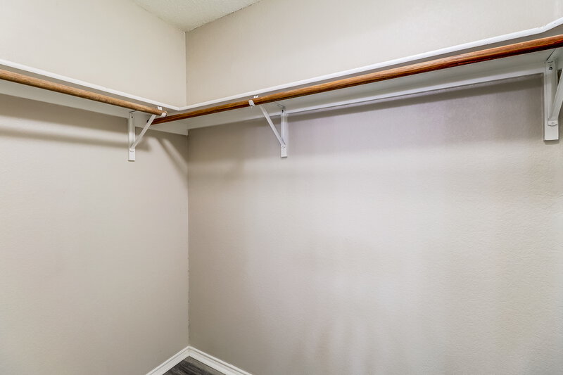 1,940/Mo, 1477 Hickory Creek Ln Rockwall, TX 75032 Walk In Closet View