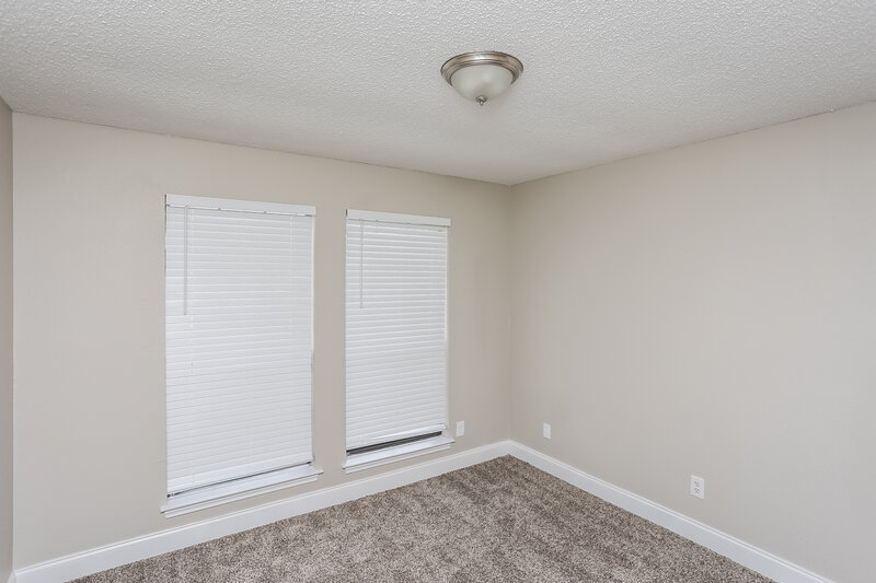 2,080/Mo, 6604 Glen Falls Dr Arlington, TX 76001 Bedroom View
