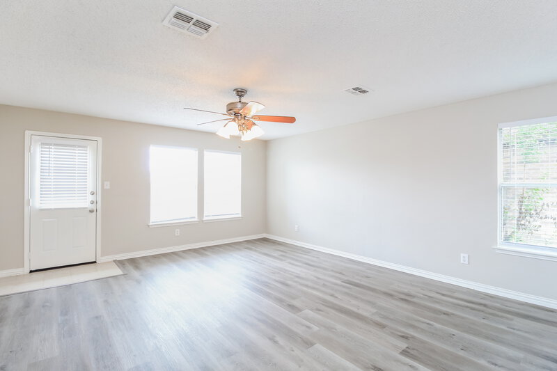 2,320/Mo, 1013 Dusty Palomino Dr Fort Worth, TX 76179 Living Room View