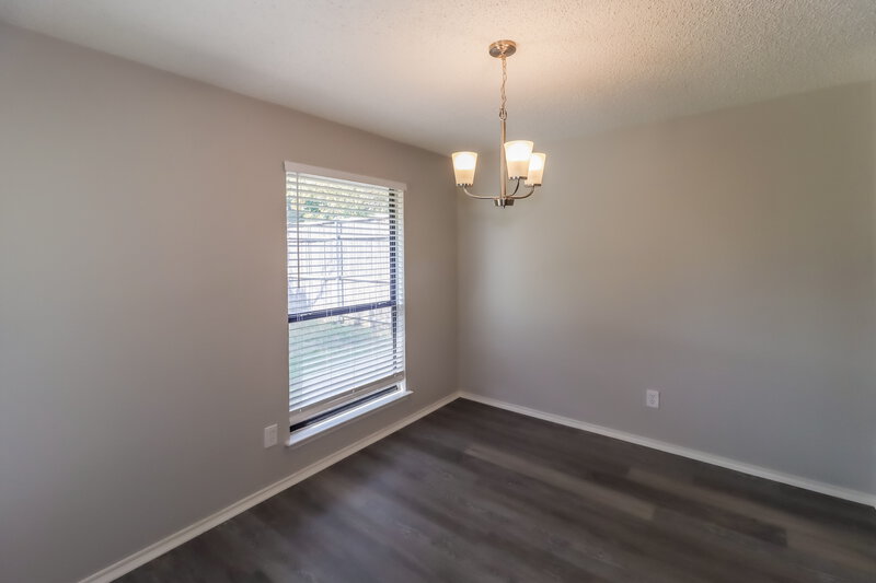 2,325/Mo, 206 Lemon Dr Arlington, TX 76018 Dining Room View