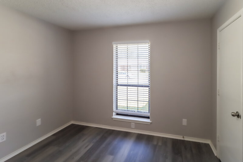 2,325/Mo, 206 Lemon Dr Arlington, TX 76018 Bedroom View 2