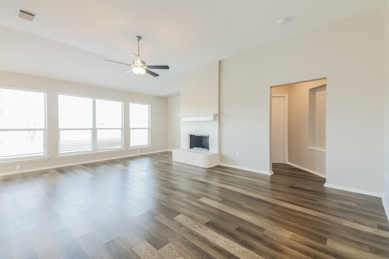2,030/Mo, 417 Fireside Pl Royse City, TX 75189 Living Room View