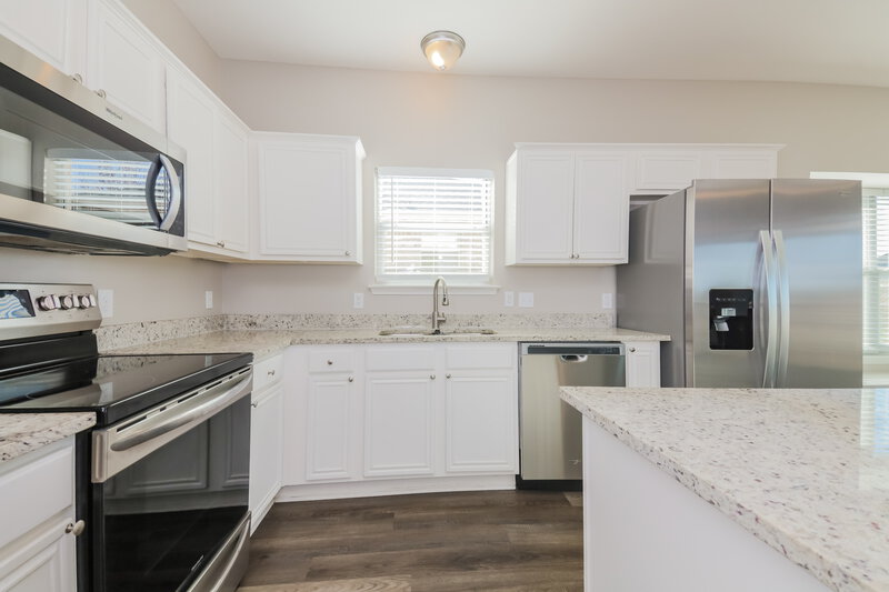 2,030/Mo, 417 Fireside Pl Royse City, TX 75189 Kitchen View