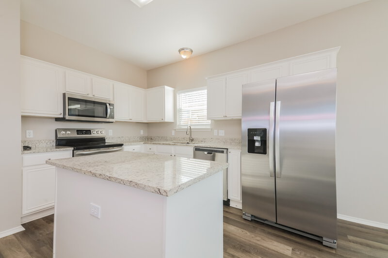 2,030/Mo, 417 Fireside Pl Royse City, TX 75189 Kitchen View 2