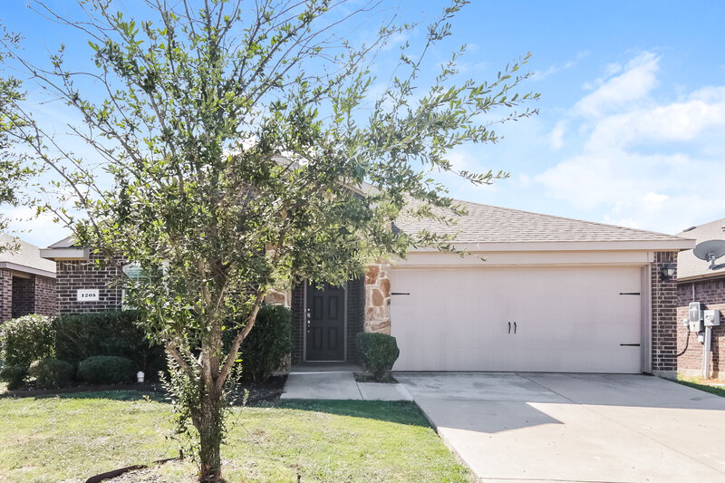 2,195/Mo, 1205 Rainer Dr Princeton, TX 75407 Front View
