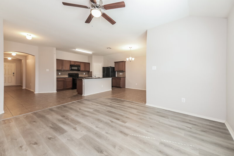 2,195/Mo, 1205 Rainer Dr Princeton, TX 75407 Living Room View 2