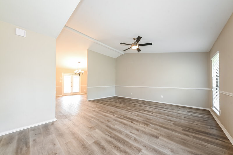 2,215/Mo, 8902 Denver Street Rowlett, TX 75088 Living Room View 2