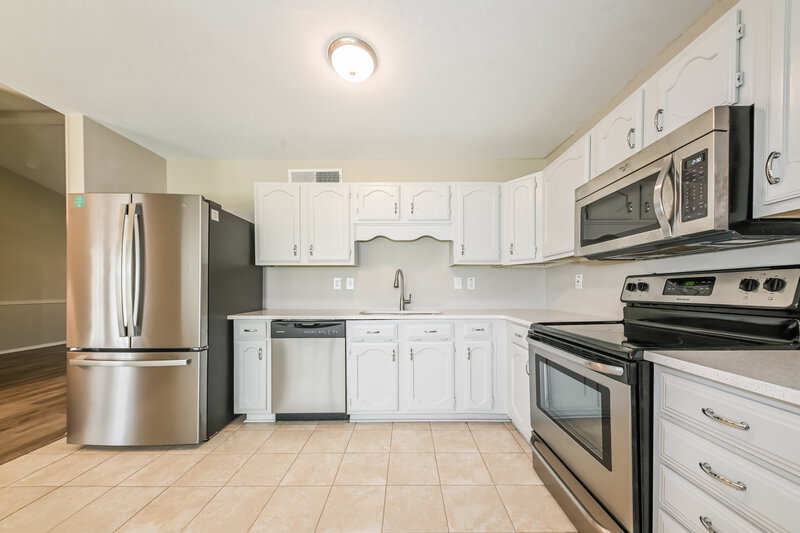 2,215/Mo, 8902 Denver Street Rowlett, TX 75088 Kitchen View 3