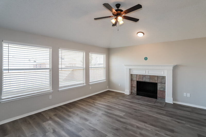 2,930/Mo, 2605 Daniel Crk Mesquite, TX 75181 Living Room View