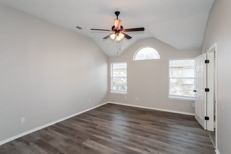 2,930/Mo, 2605 Daniel Crk Mesquite, TX 75181 Main Bedroom View