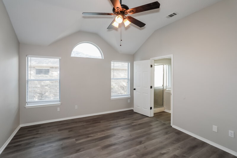 2,930/Mo, 2605 Daniel Crk Mesquite, TX 75181 Main Bedroom View 2