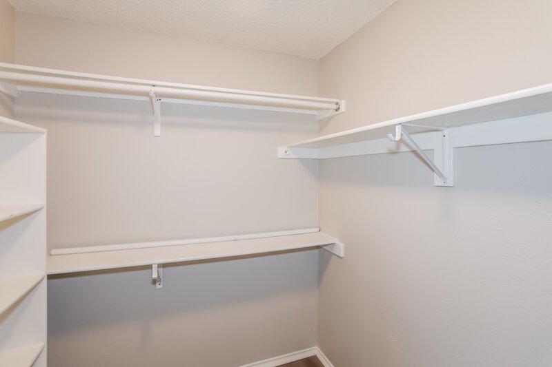 2,930/Mo, 2605 Daniel Crk Mesquite, TX 75181 Walk In Closet View