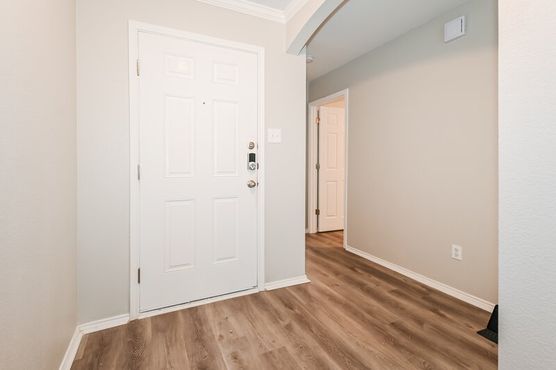 2,155/Mo, 2907 Briarbrook Dr Seagoville, TX 75159 Foyer View