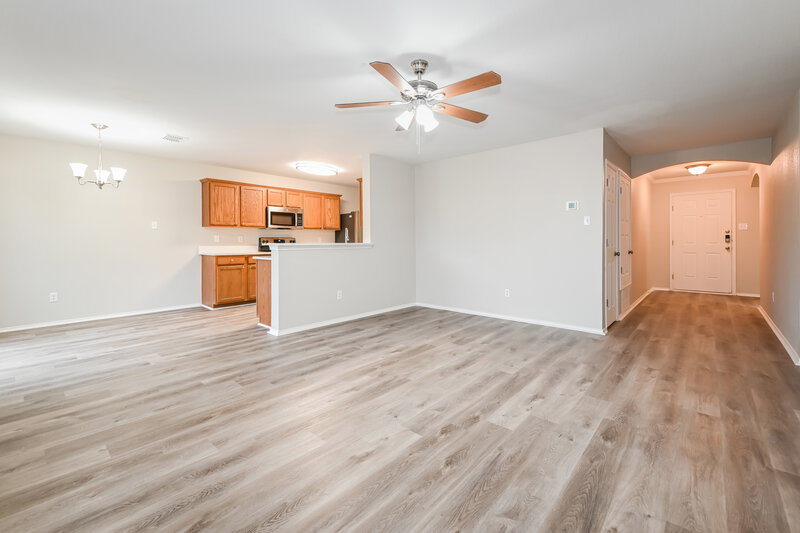 2,155/Mo, 2907 Briarbrook Dr Seagoville, TX 75159 Living Room View 2