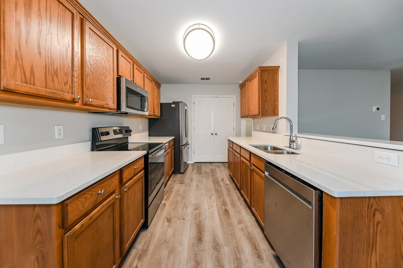 2,155/Mo, 2907 Briarbrook Dr Seagoville, TX 75159 Kitchen View