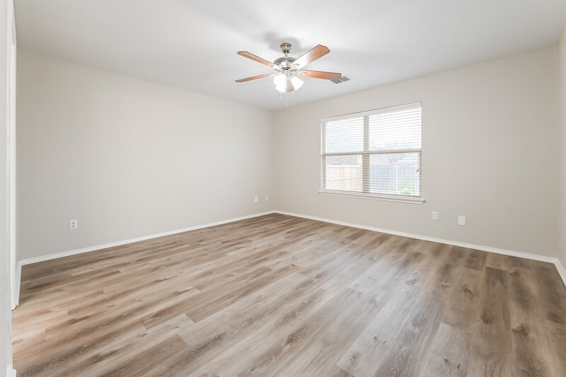 2,155/Mo, 2907 Briarbrook Dr Seagoville, TX 75159 Main Bedroom View