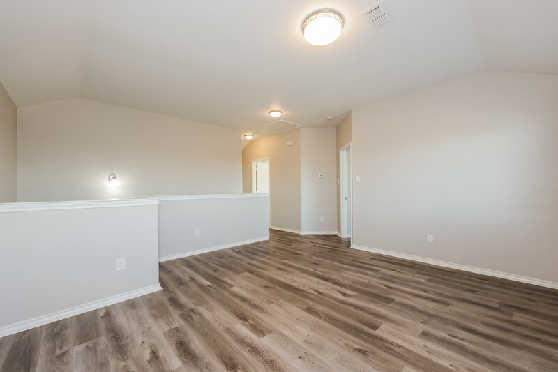 2,025/Mo, 1720 Kings Glen Ln Fort Worth, TX 76140 Loft View