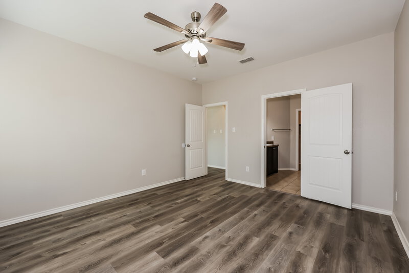 2,025/Mo, 1720 Kings Glen Ln Fort Worth, TX 76140 Main Bedroom View 2