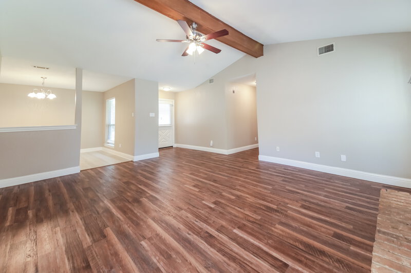 2,350/Mo, 5237 Prairie Creek Dr Flower Mound, TX 75028 Living Room View 3