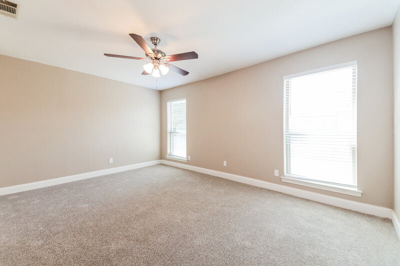 2,350/Mo, 5237 Prairie Creek Dr Flower Mound, TX 75028 Main Bedroom View 2