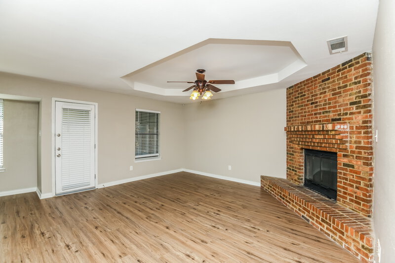 1,870/Mo, 753 Hampshire Dr Burleson, TX 76028 Living Room View