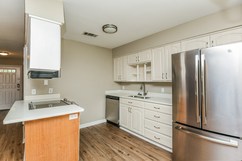 1,870/Mo, 753 Hampshire Dr Burleson, TX 76028 Kitchen View